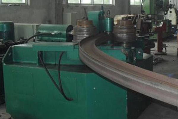 型材彎曲機(jī)的四種常見(jiàn)故障及處理措施